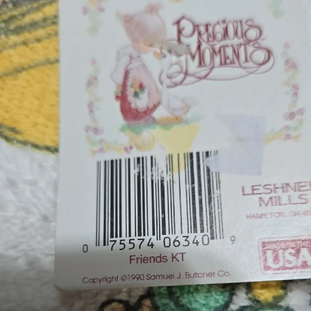Precious Moments Floral Friends Towel - Green and Pink.. Vintage
